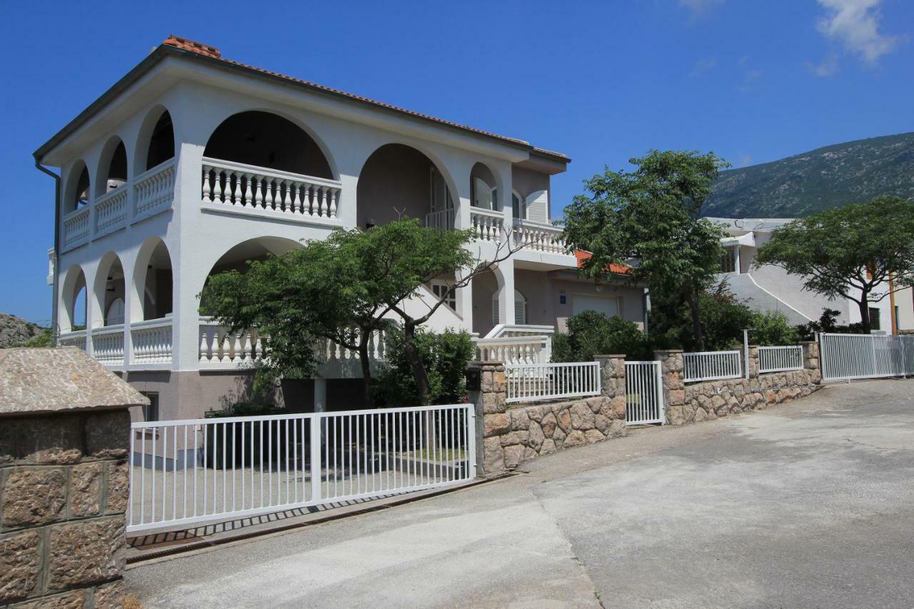 Villa Mihaela - Apartment Ana Cesarica Exterior photo